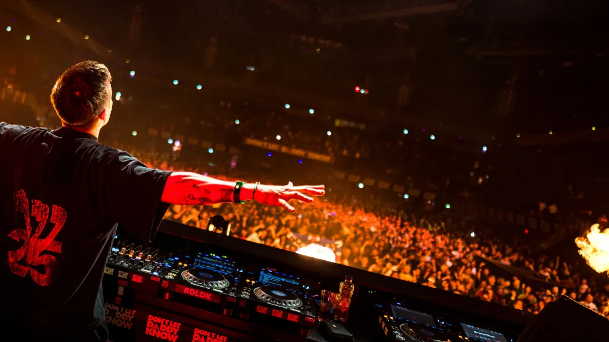 Seth Hills in Long Beach