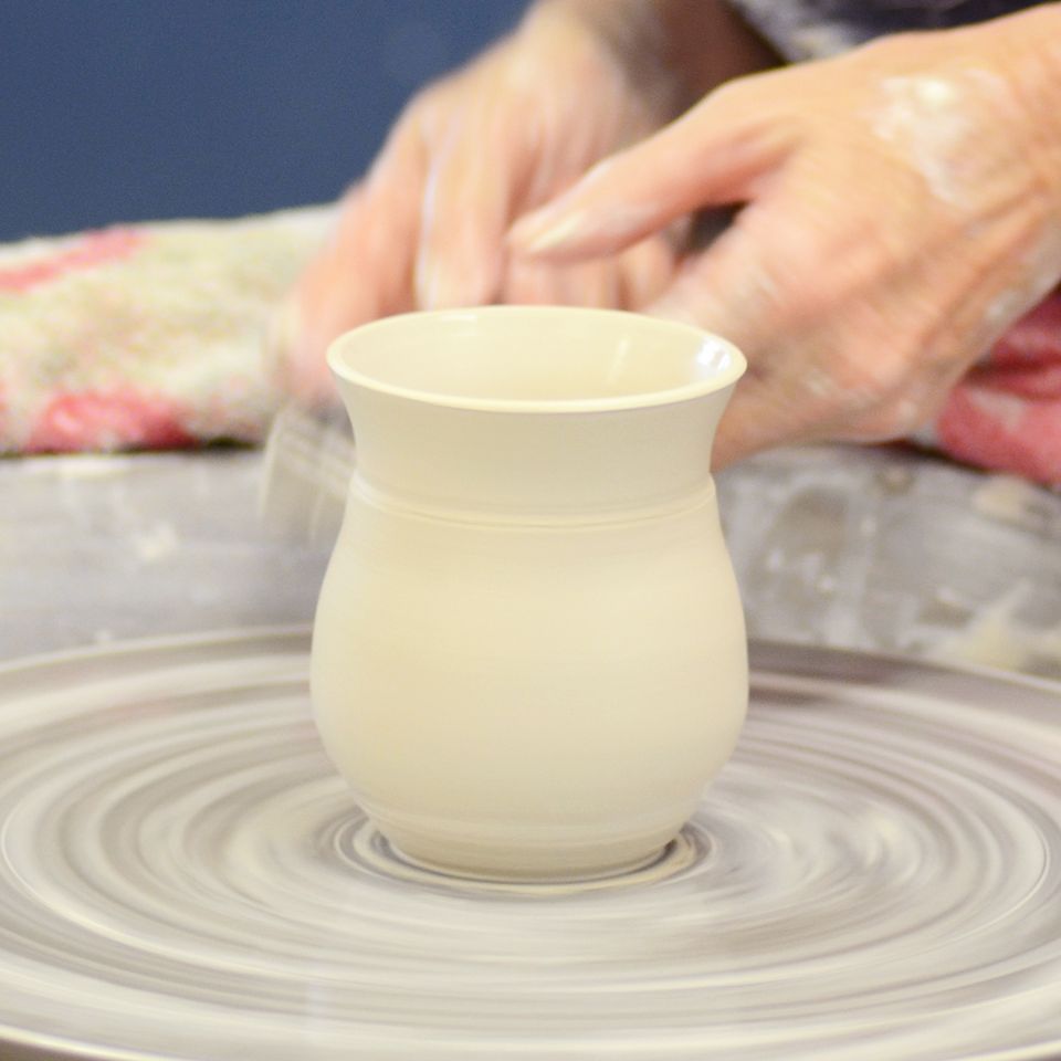 Beginners Ceramic Wheel Throwing with Annie Gastin September/October Tactile Arts, Darwin, NT