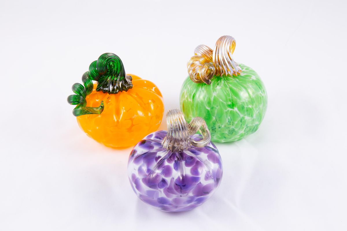 Glass Blowing Pumpkin 2022 SiNaCa Studios School of