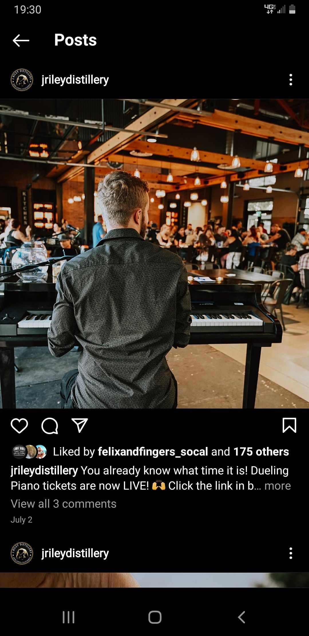 Dueling Pianos
