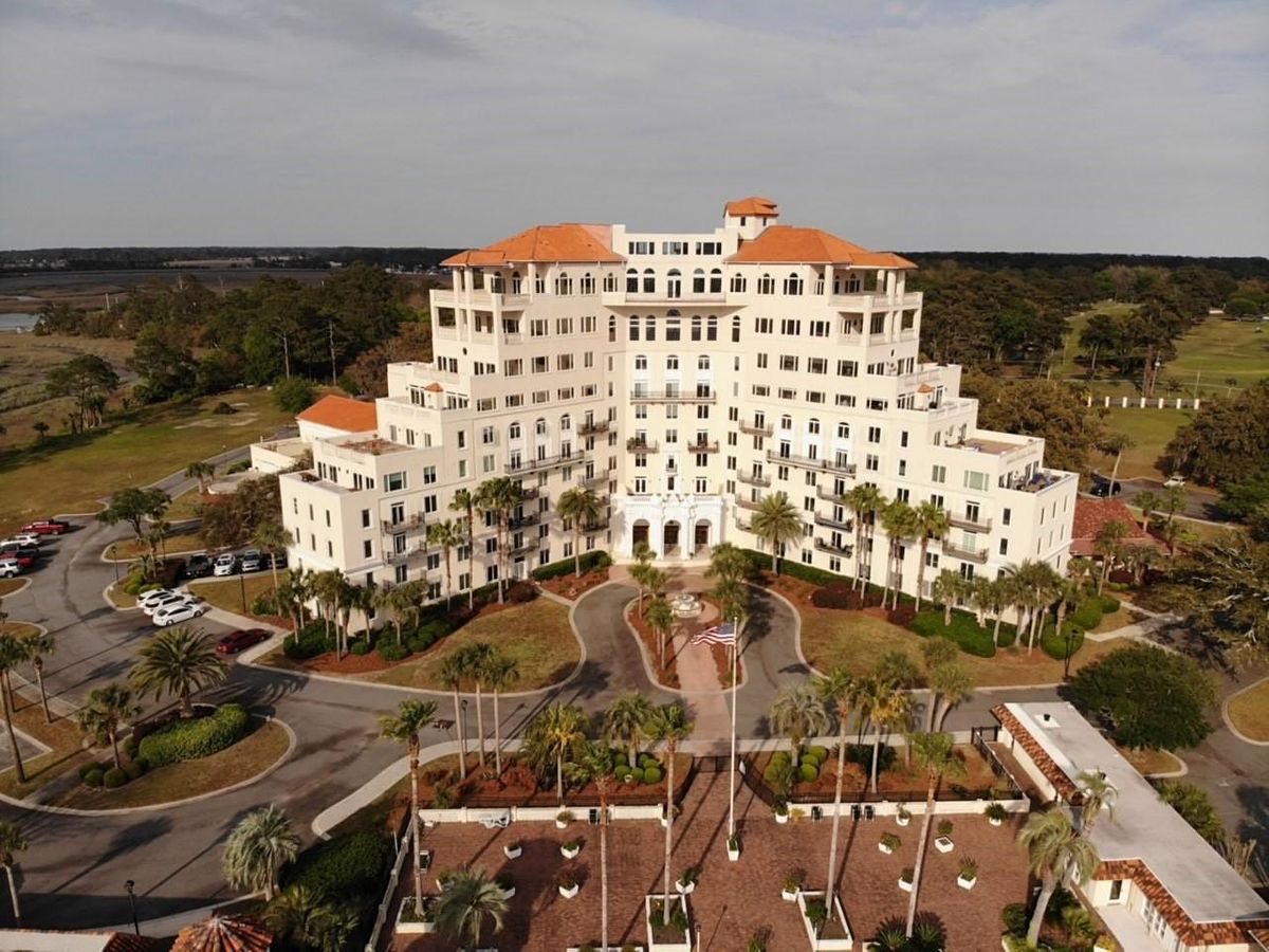 new-years-eve-party-at-the-old-sheraton-and-cheer-on-the-dawgs