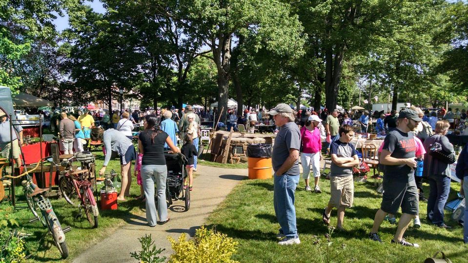 Chardon Flea Market | Chardon Town Square | June 4, 2022