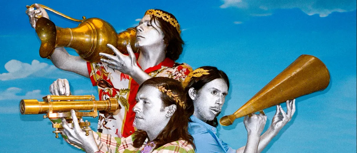 Naive New Beaters in AMNEVILLE