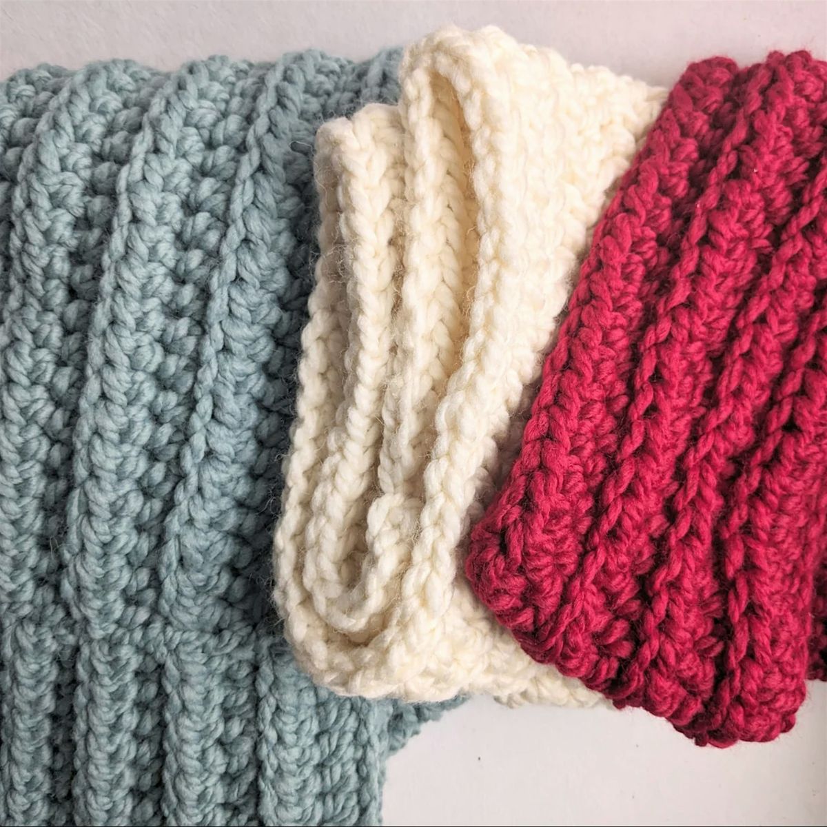 Beginner Crochet: Crochet Your First Infinity Scarf