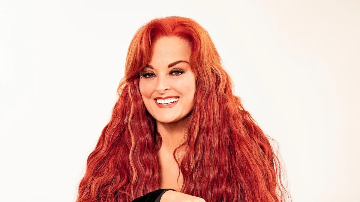 Wynonna in Salem