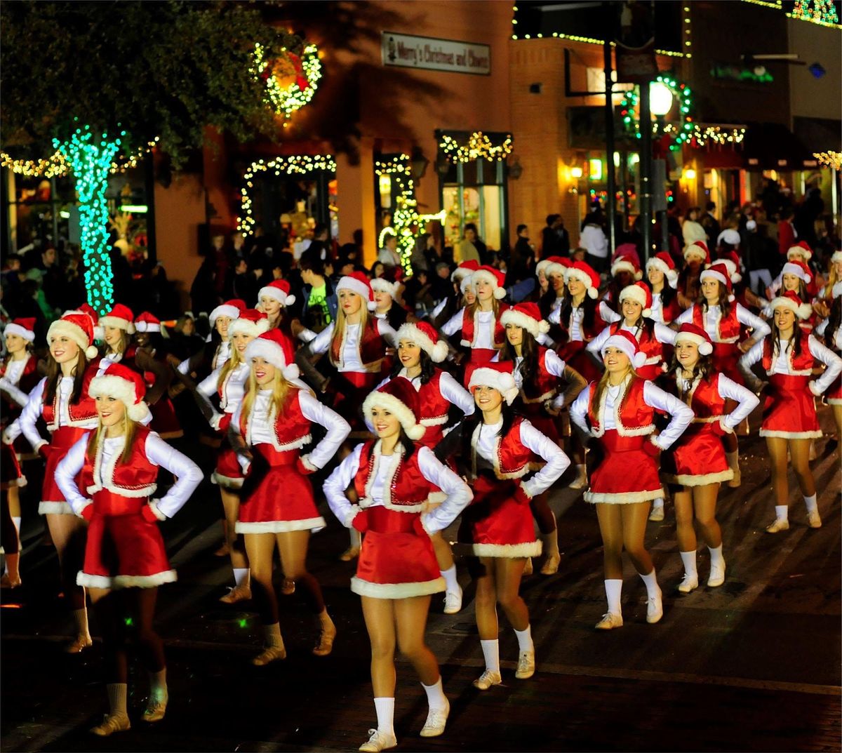 Grapevine Christmas Capital of Texas FREE Holiday Lights Walk
