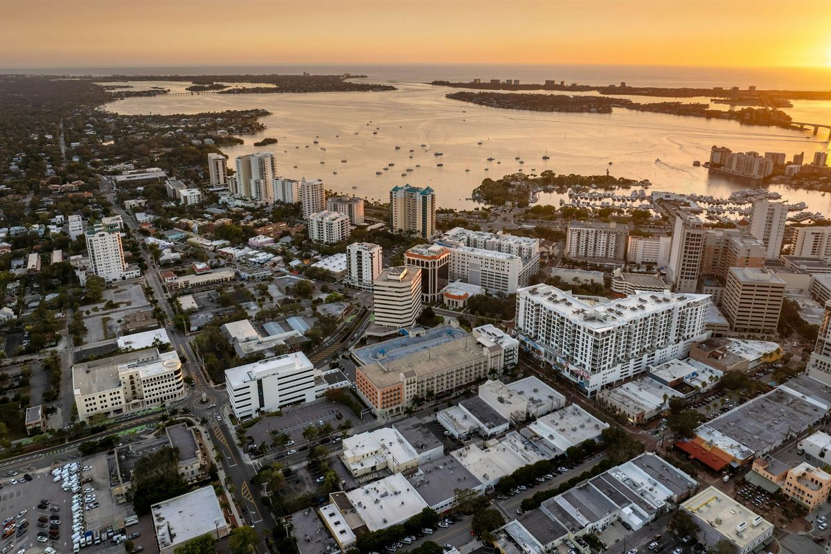 An Epic, Fun-Filled Scavenger Hunt! - Sarasota Spectacles