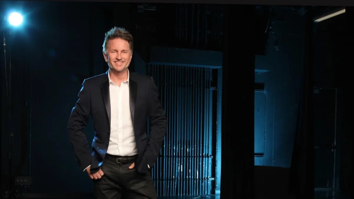 Gordon Goodwin's Big Phat Band, Take 6, Lee Ritenour, Eddie Daniels in Thousand Oaks