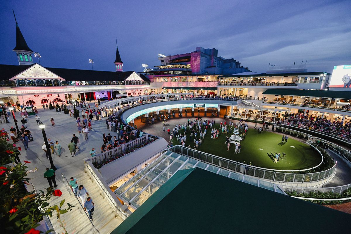 Churchill Downs Fall Racing: Thanksgiving Weekend