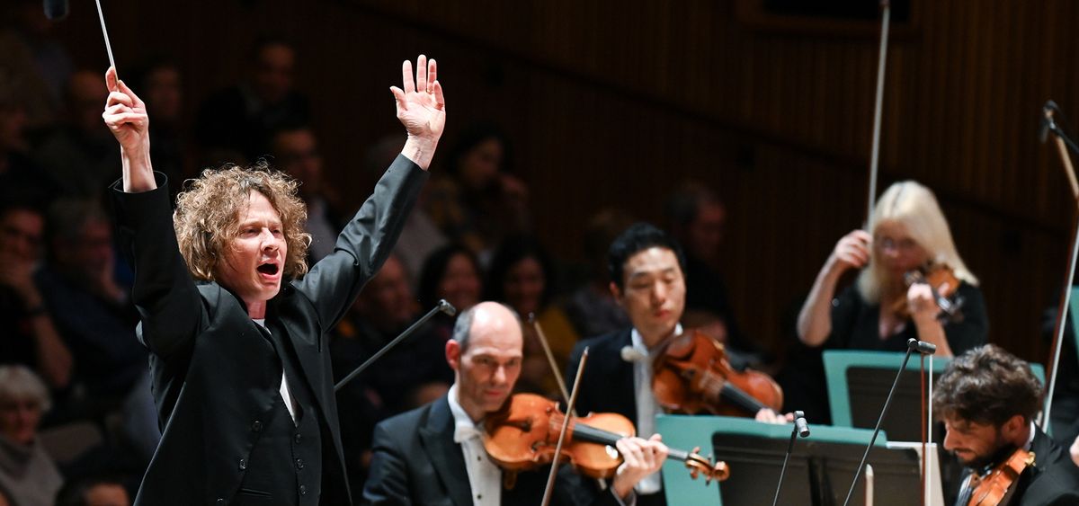 Philharmonia Orchestra - London with Vikingur Olafsson at Hill Auditorium