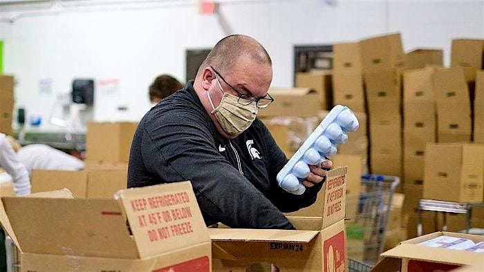 San Antonio Spartans (MSU Club) Food Bank Volunteering Event