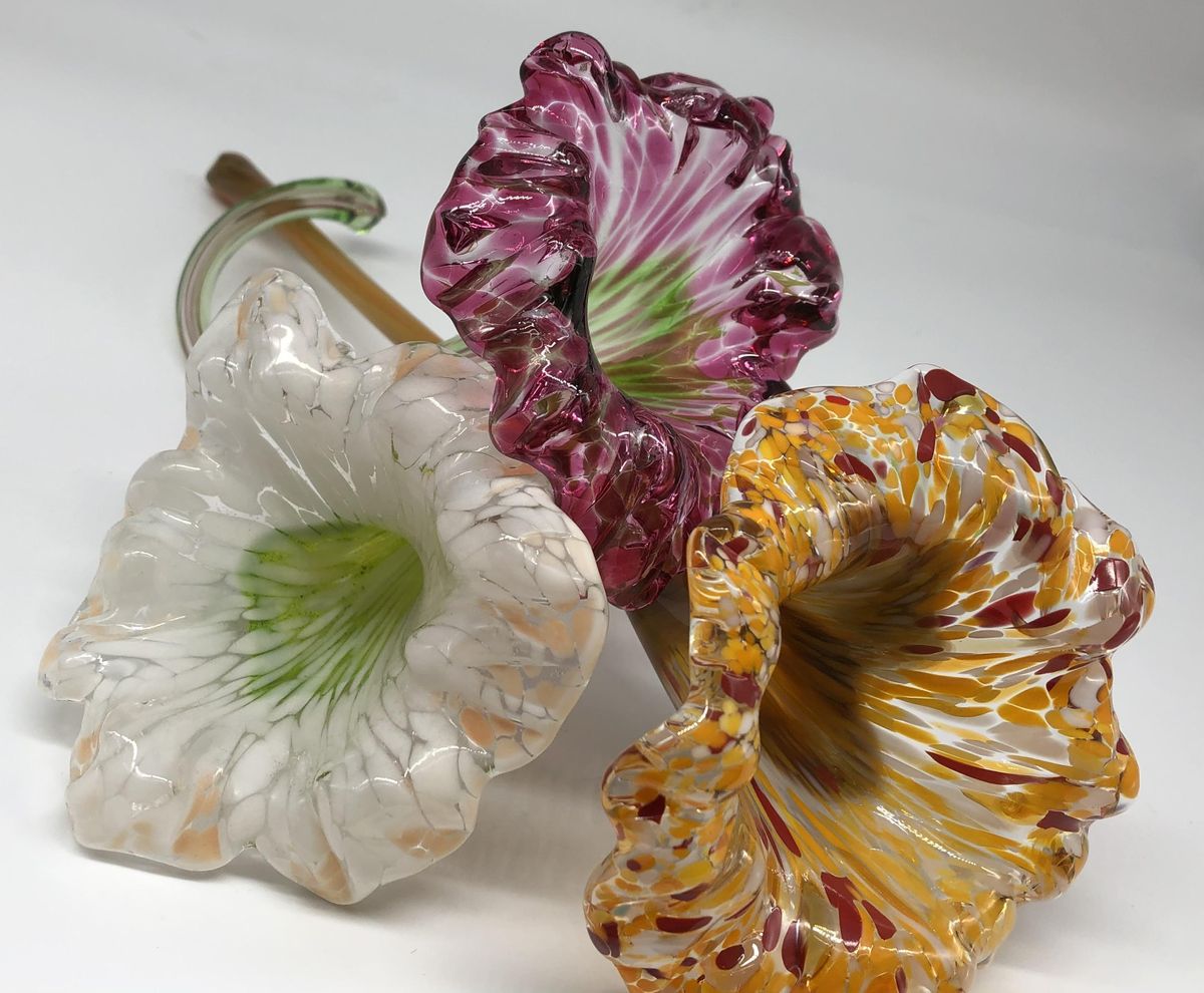 Creating a Bouquet in 1 afternoon with HOT Glass at GAI! Start yours