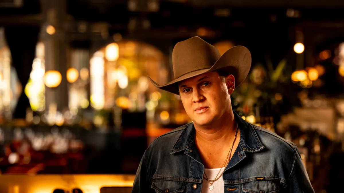 Jon Pardi, Jake Worthington, Colby Acuff in Savannah