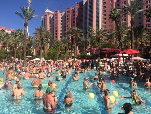 Pre-Jimmy Buffett Concert Pool Party | Flamingo Las Vegas Hotel ...