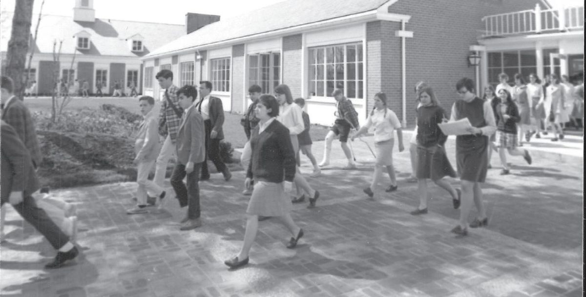 Schoolhouse Players: The Ugly Duckling - Florence