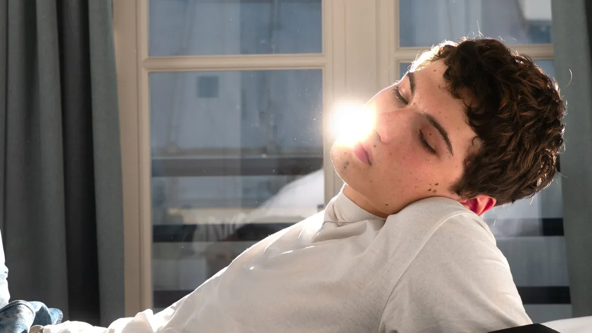 glaive, kurtains in Seattle