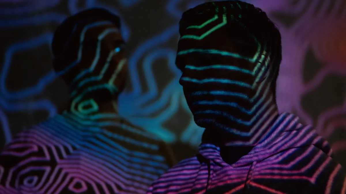 Document One, Modestep, Dub Elements, Basstripper in Madrid