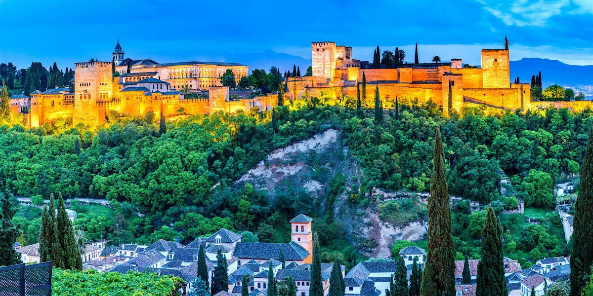 Granada awaits! Discover its charm with an engaging scavenger hunt