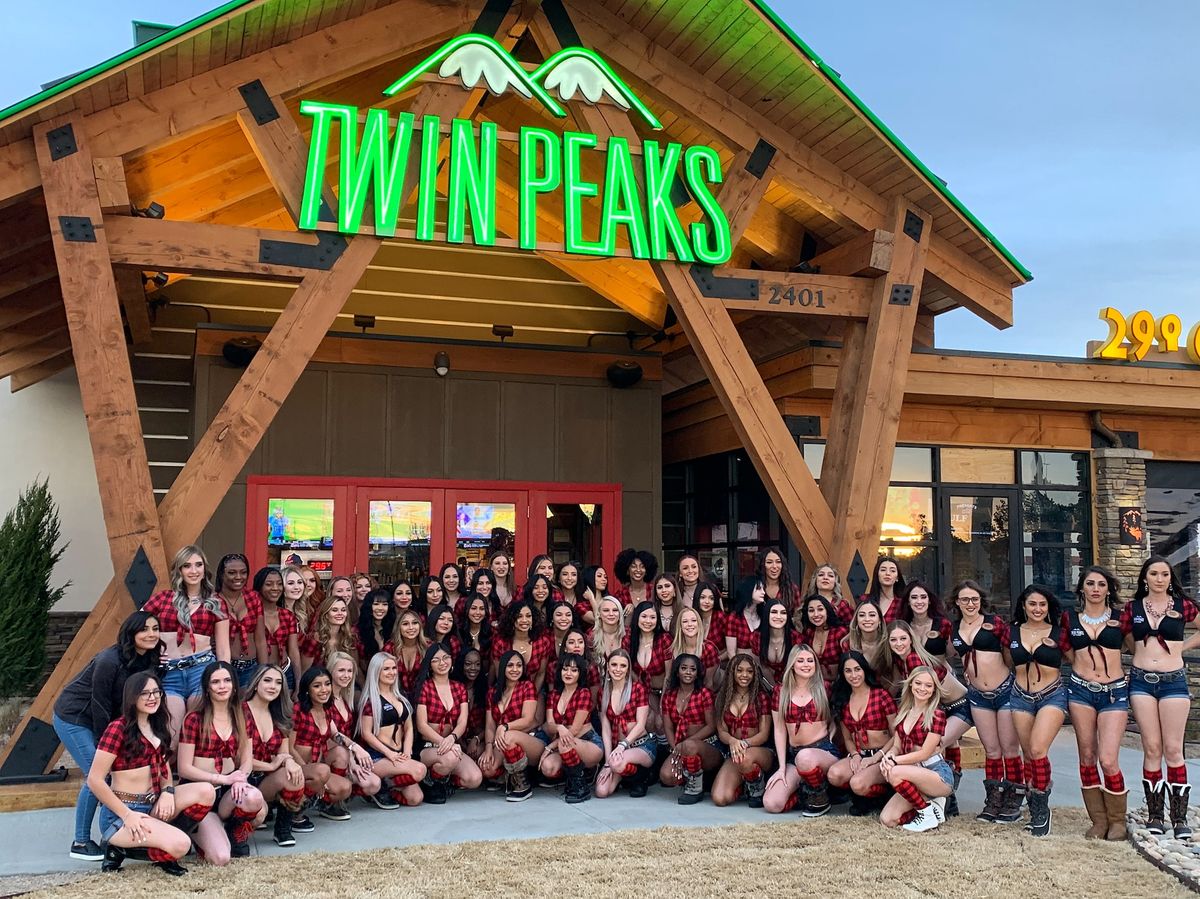 Twin Peaks Beavercreek Grand Opening 2661 Fairfield Cmns, Beavercreek