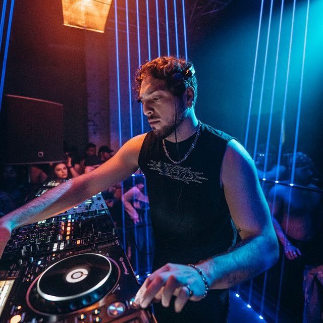 AnD, Human Error, LEVT, Lee Ann Roberts, Johannes Schuster, Charlie Sparks, Bollmann, Linus Villa, Zeltak, In Verruf, Doruksen, MATRAKK, Carla Schmitt, VAENT, Niotech, Ben Derris, Nicolas Julian, IGDA, Trancestrudel, DJ Achim Feuervogel, Paul Meier, Riana Holley, 2HOT2PLAY, L.zwo, HRTS, DETOXX, 3LEEZA, Y\u00f8nder, IOSIO, Negitiv in Berlin