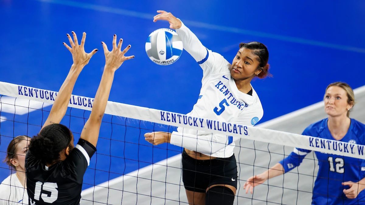 Cleveland State Vikings at NC State Wolfpack Womens Volleyball