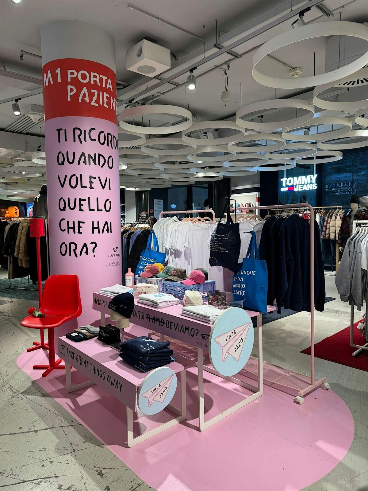 Evento live custom ricamo Linea Daria X Rinascente