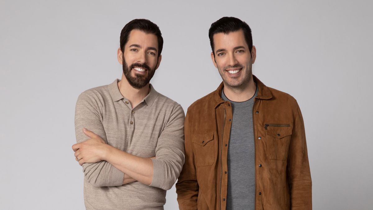 Drew & Jonathan Scott at NFM | VIP Meet-and-Greet at Nebraska Furniture ...