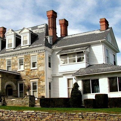 Beale Manor