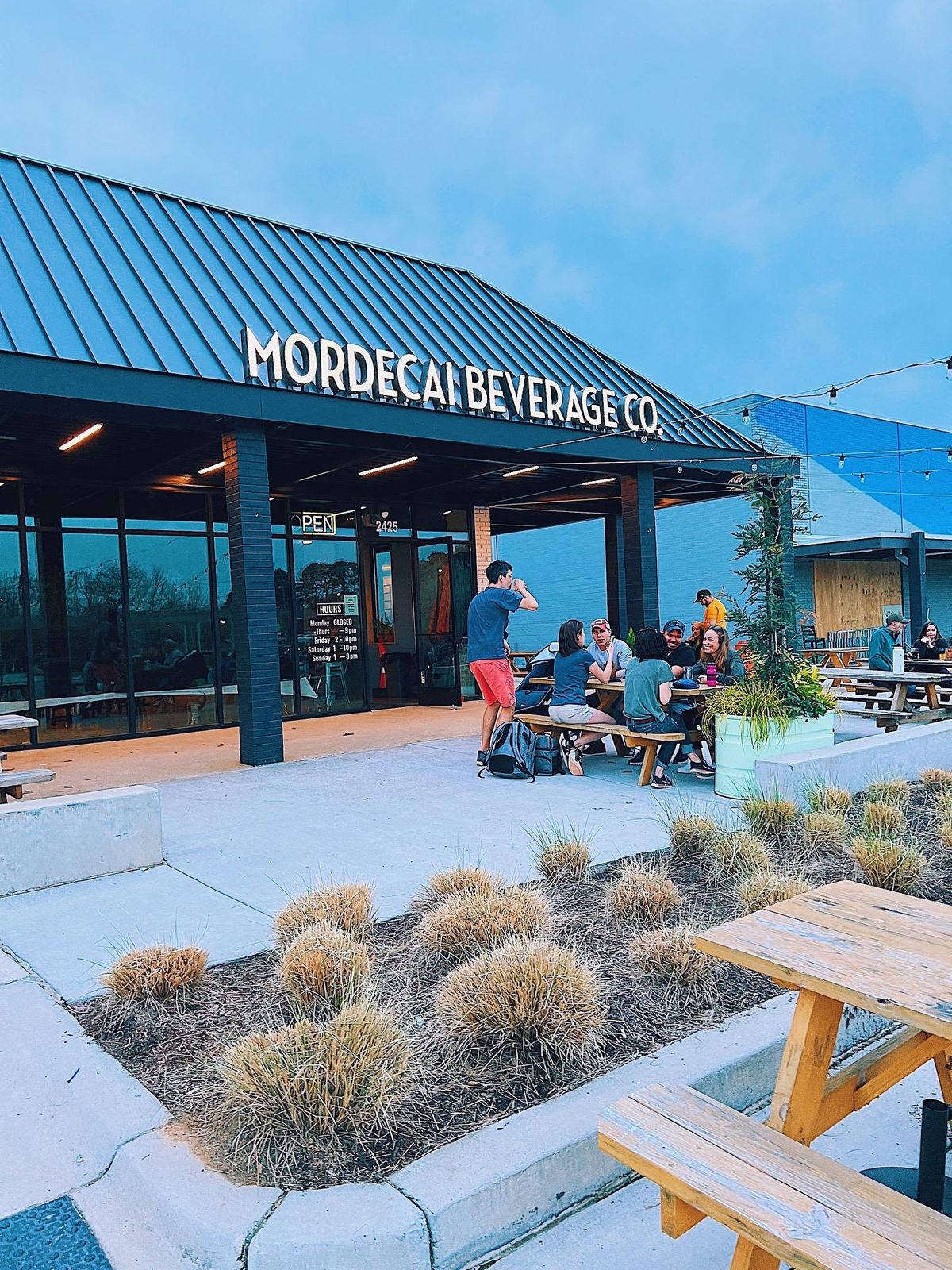 The Spring Fling at Mordecai Bev