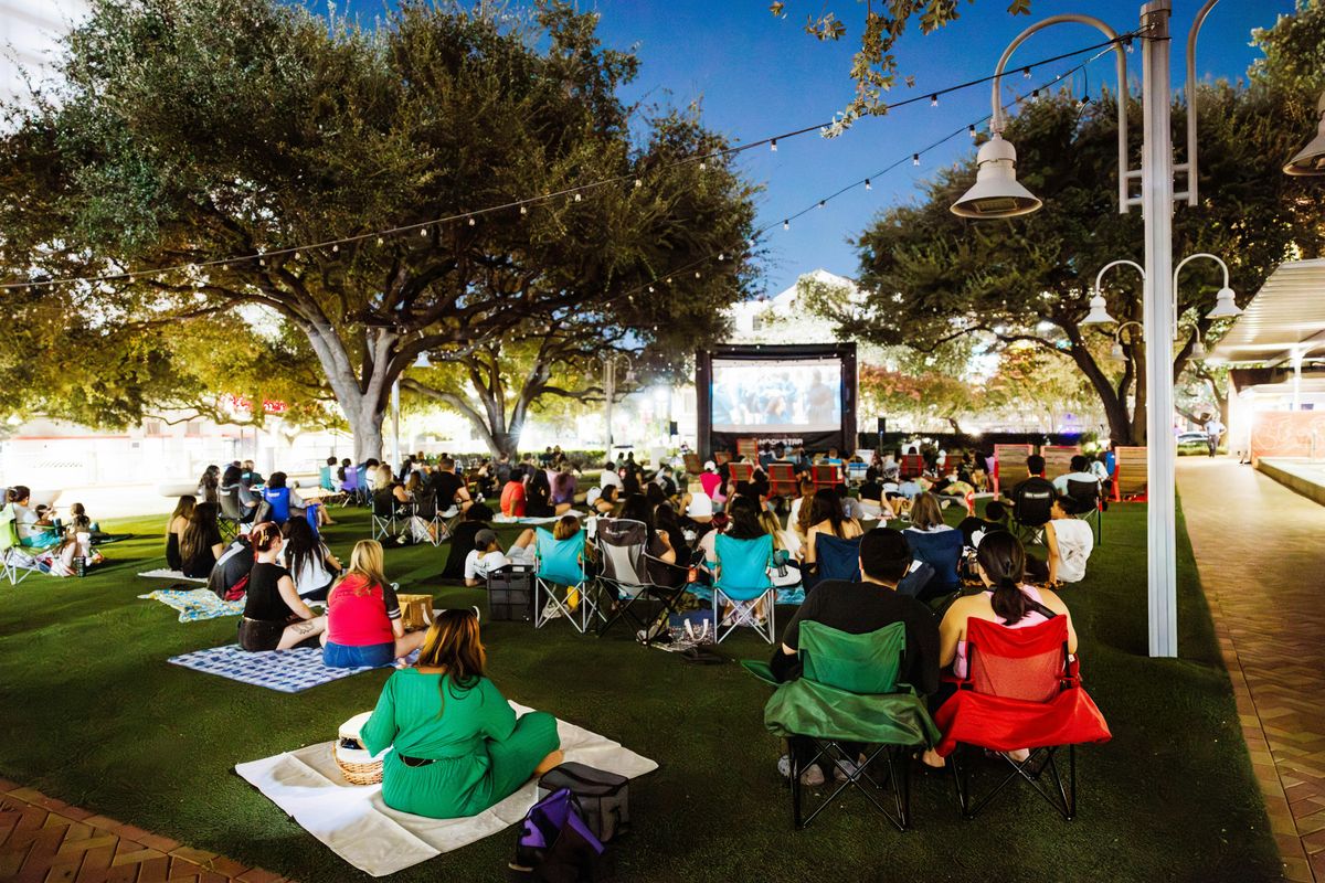Movies Under the Stars: La La Land