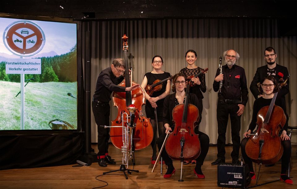 Tschlin retour | Ein Konzert auf Knopfdruck f\u00fcr Fr\u00e4nzlis und Film