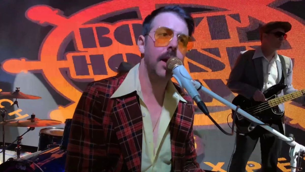 Parking Boat House Row - Yacht Rock Experience