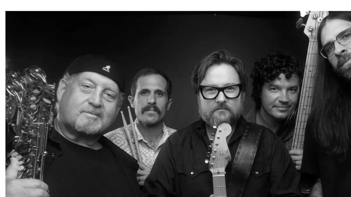 Matt Kirk and The G\u00fceyfarers, Wade Bowen in New Braunfels