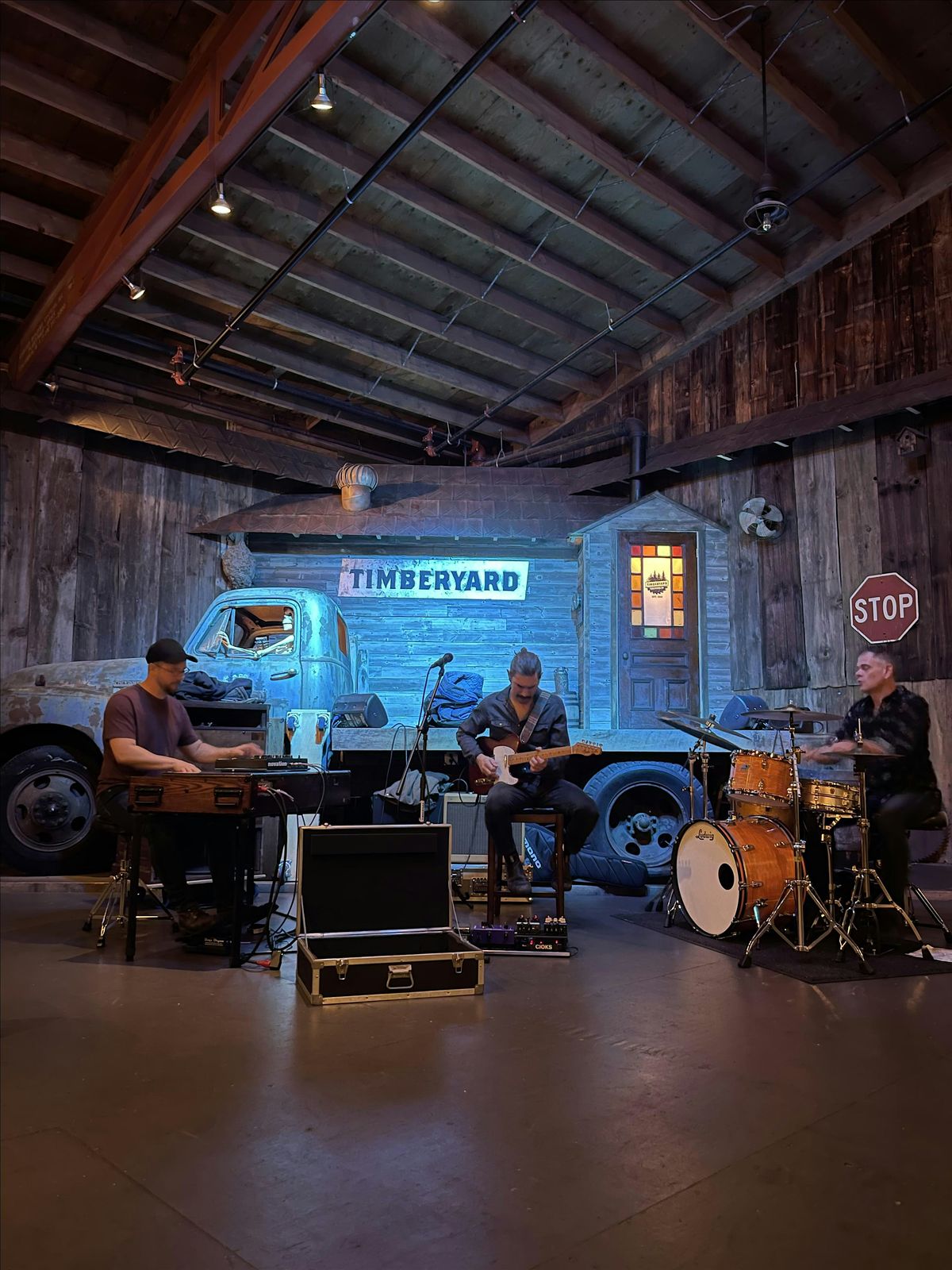 Live Music - Pierre and the Extraordinaires (FREE\/ NO TICKETS REQUIRED)