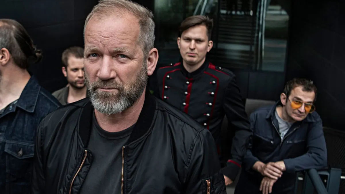 David Koller, Beata Hlavenkov\u00e1, Clarinet Factory, Lenka Dusilov\u00e1, \u010cechomor in Hlavn\u00ed m\u011bsto Praha