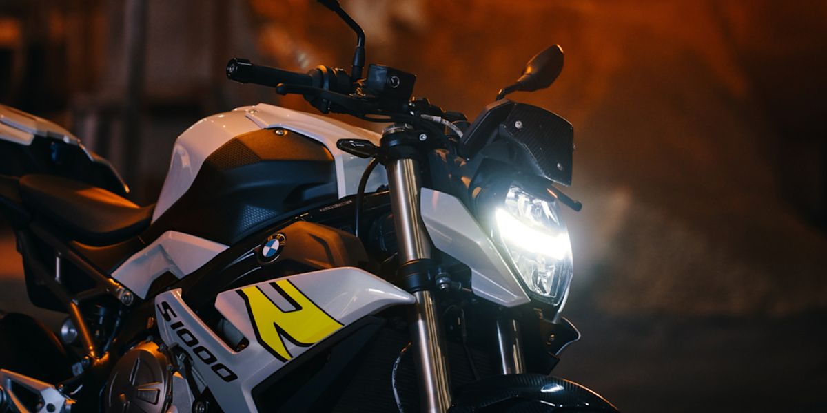 Display Your BMW Motorbike at the Shannons German Auto Day 2022