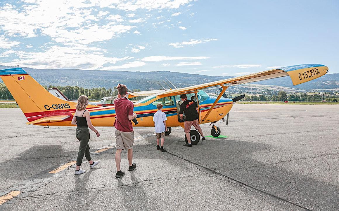 DISCOVER AVIATION - Free flight for youths in a small airplane at ...