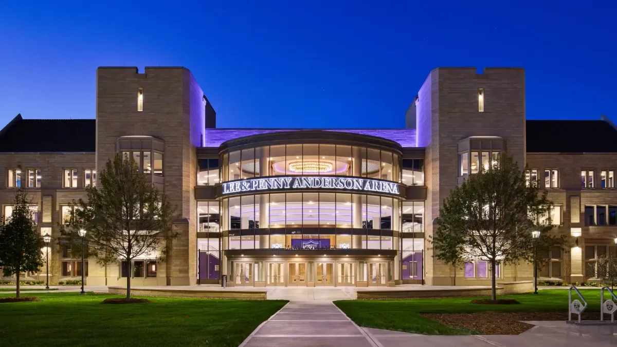 Southeast Missouri Redhawks vs. St. Thomas University Tommies