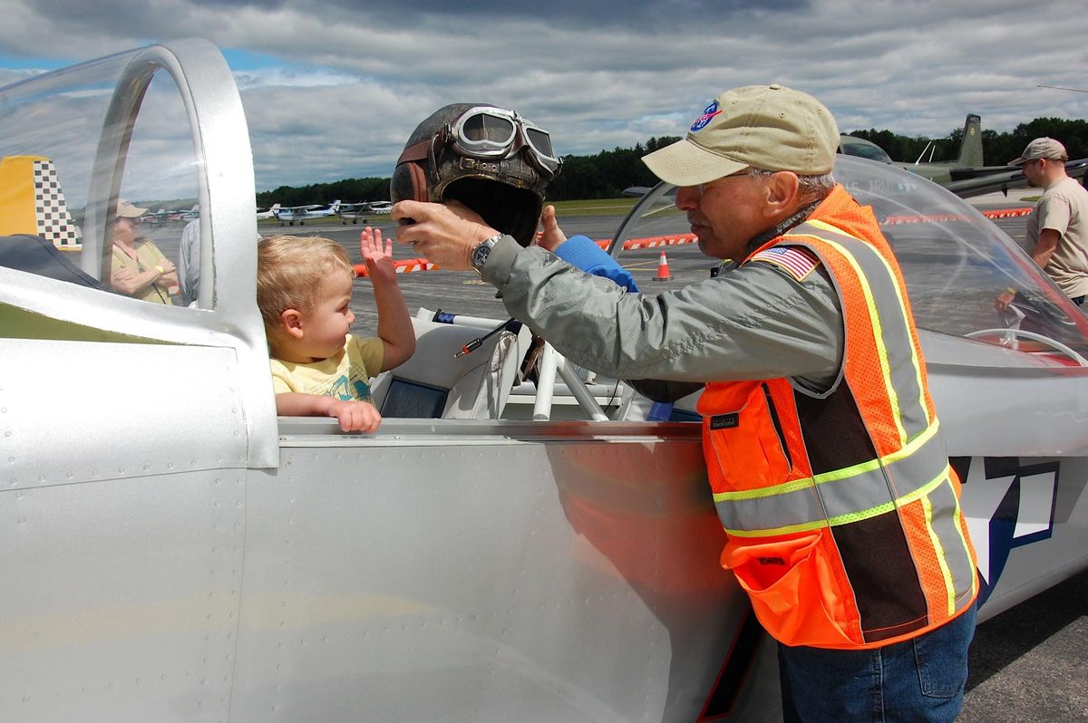 Fathers Day Weekend FlyIn Barbecue! Nashua Jet Aviation June 17, 2023