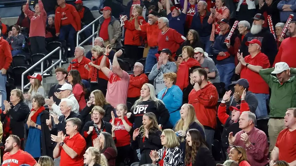 Austin Peay Governors vs. Jacksonville Dolphins