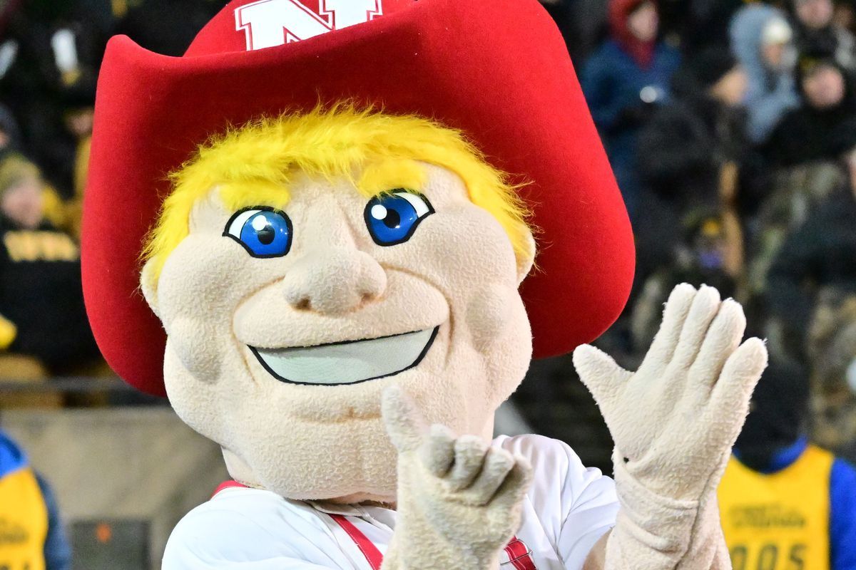 Parking Iowa Hawkeyes at Nebraska Cornhuskers Womens Soccer