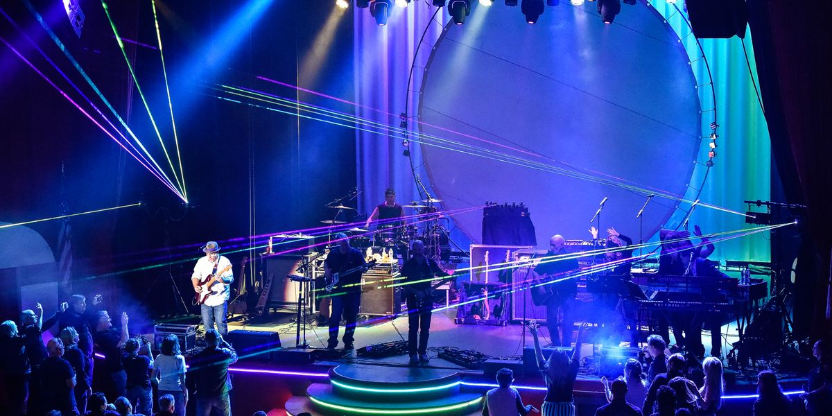 Bricks In The Wall - Pink Floyd Tribute Band