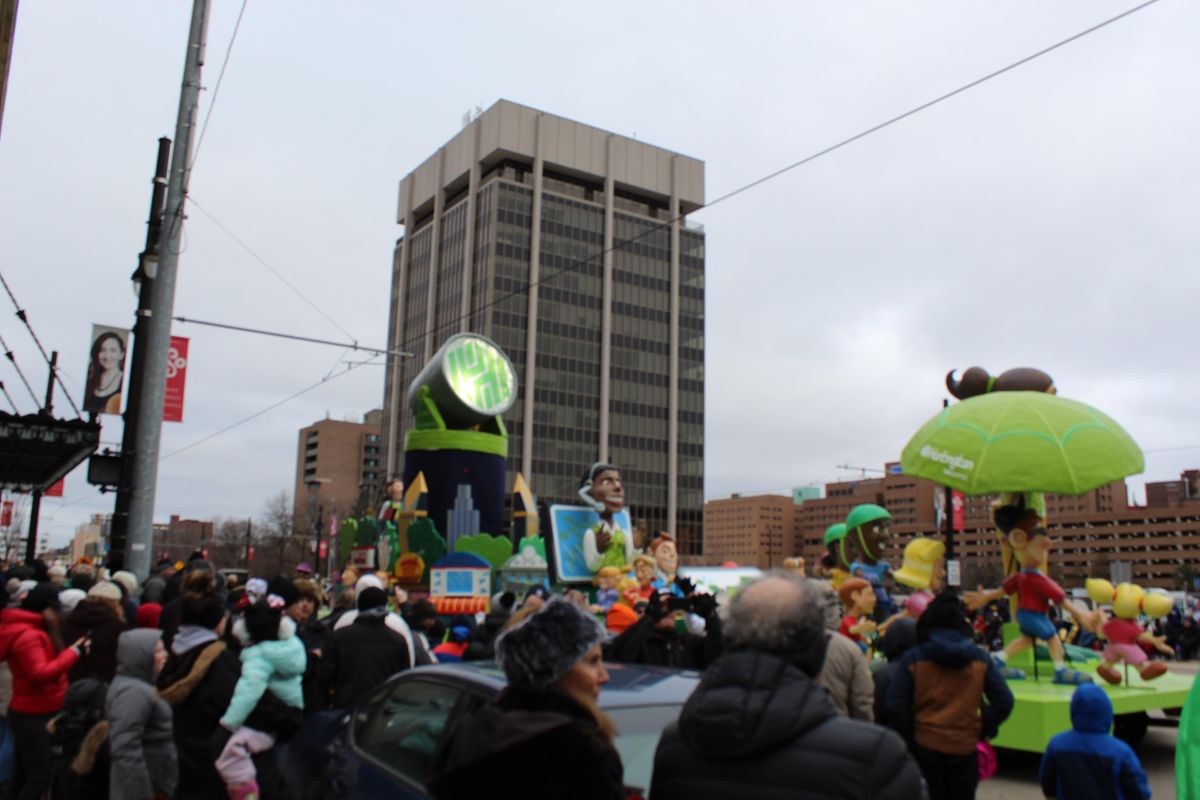 Thanksgiving Day Parade Watch Party at UM Detroit Center 3663