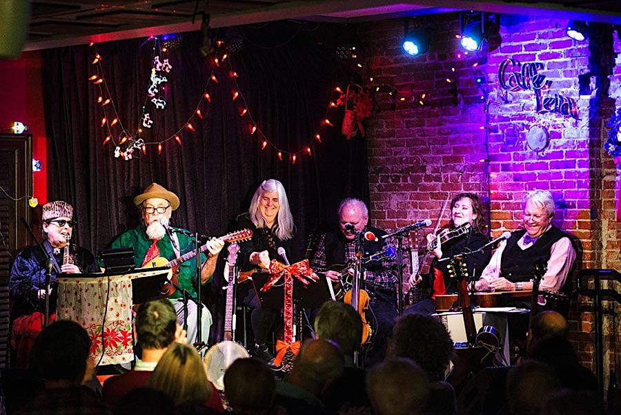 Holiday Folk Show: Evening Performance