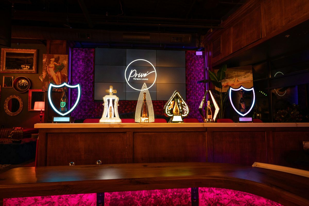 New Year's Eve 2026 @ Priv\u00e9