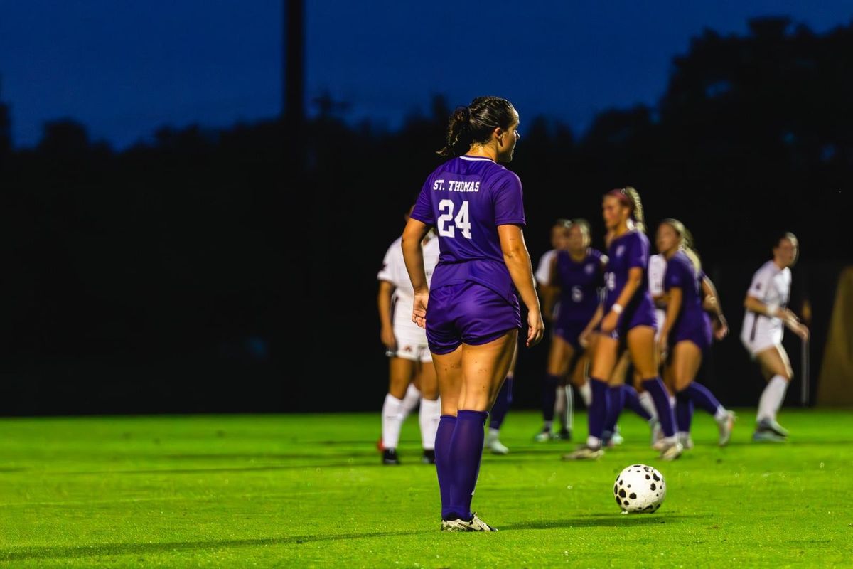 Parking Eastern Washington Eagles at South Dakota Coyotes Womens Basketball