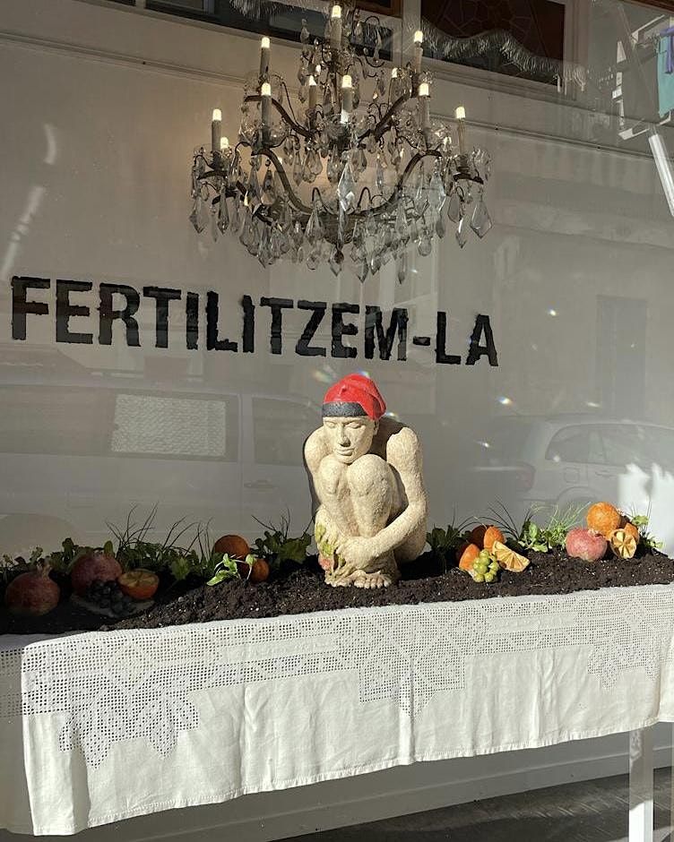 Visita KET Galeria: "Fertilitzem-la" de Ramon Pons - Escultura\/Instalaci\u00f3n