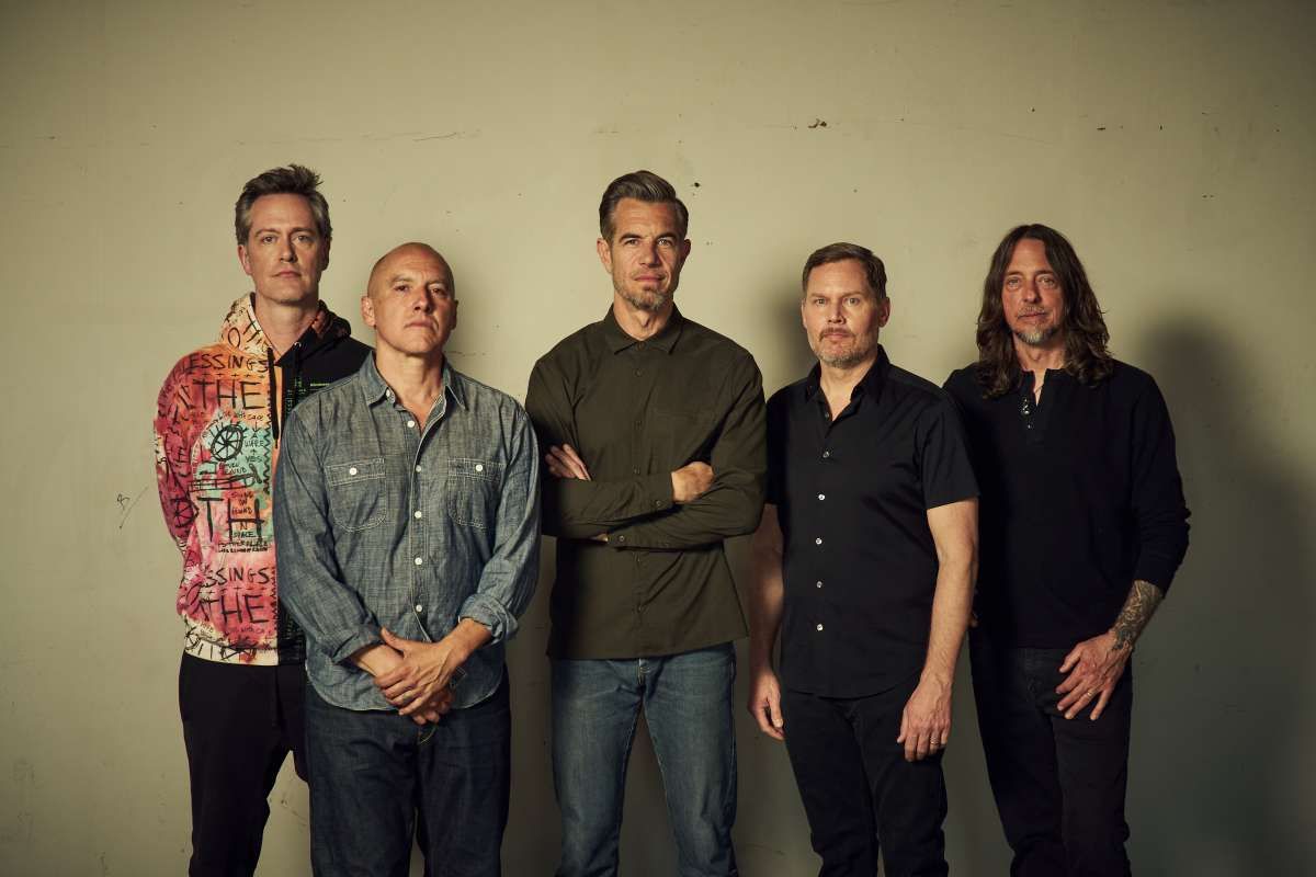311 with Sitting On Saturn and Badflower