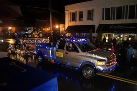 Ringgold Christmas Parade 2022 Ringgolds Down Home Christmas Parade | Catoosa County Courthouse, Ringgold,  Ga | December 3, 2021