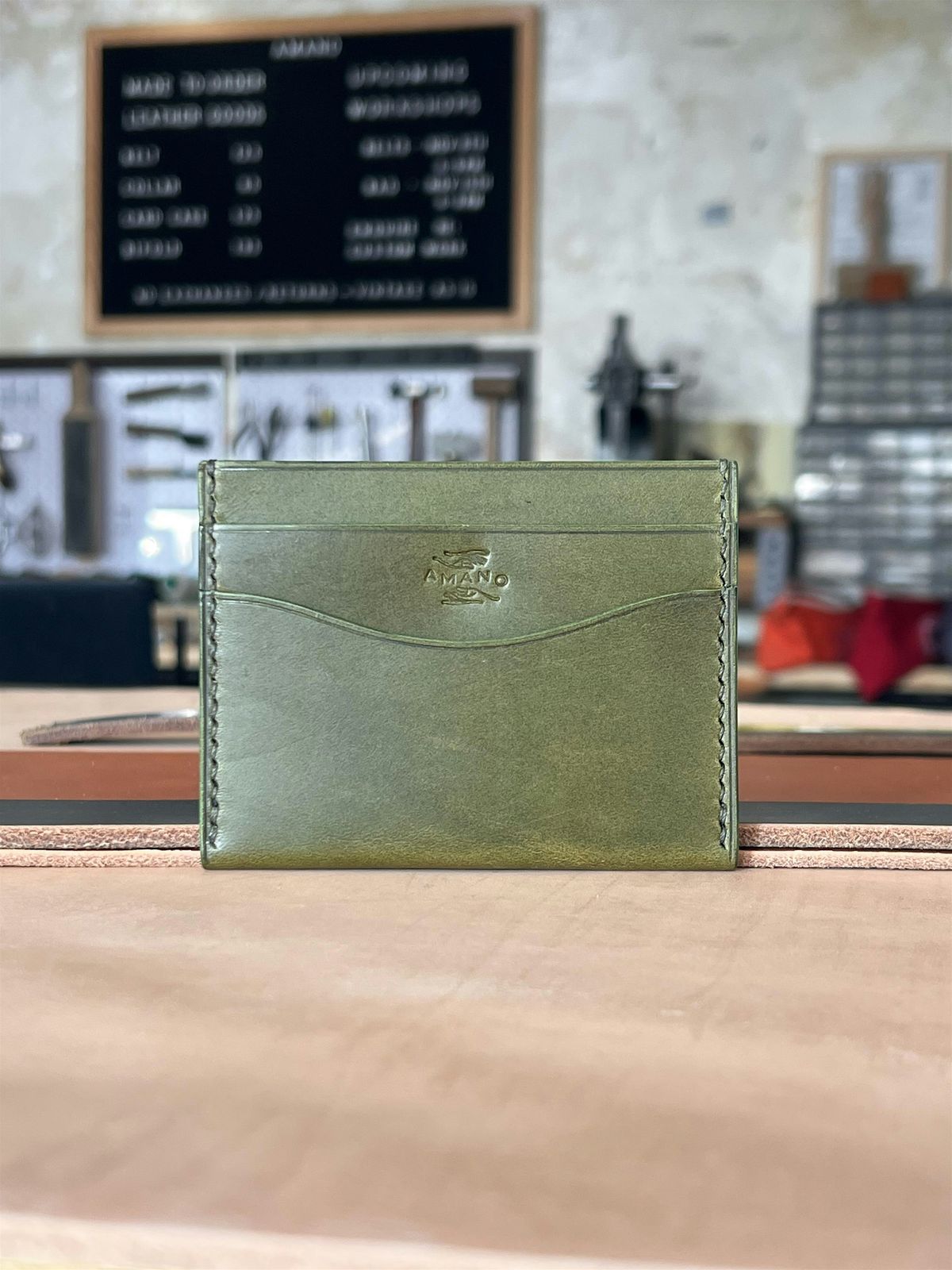 Leatherworking 101 - Make Your Own Card Case Wallet with Amano Goods